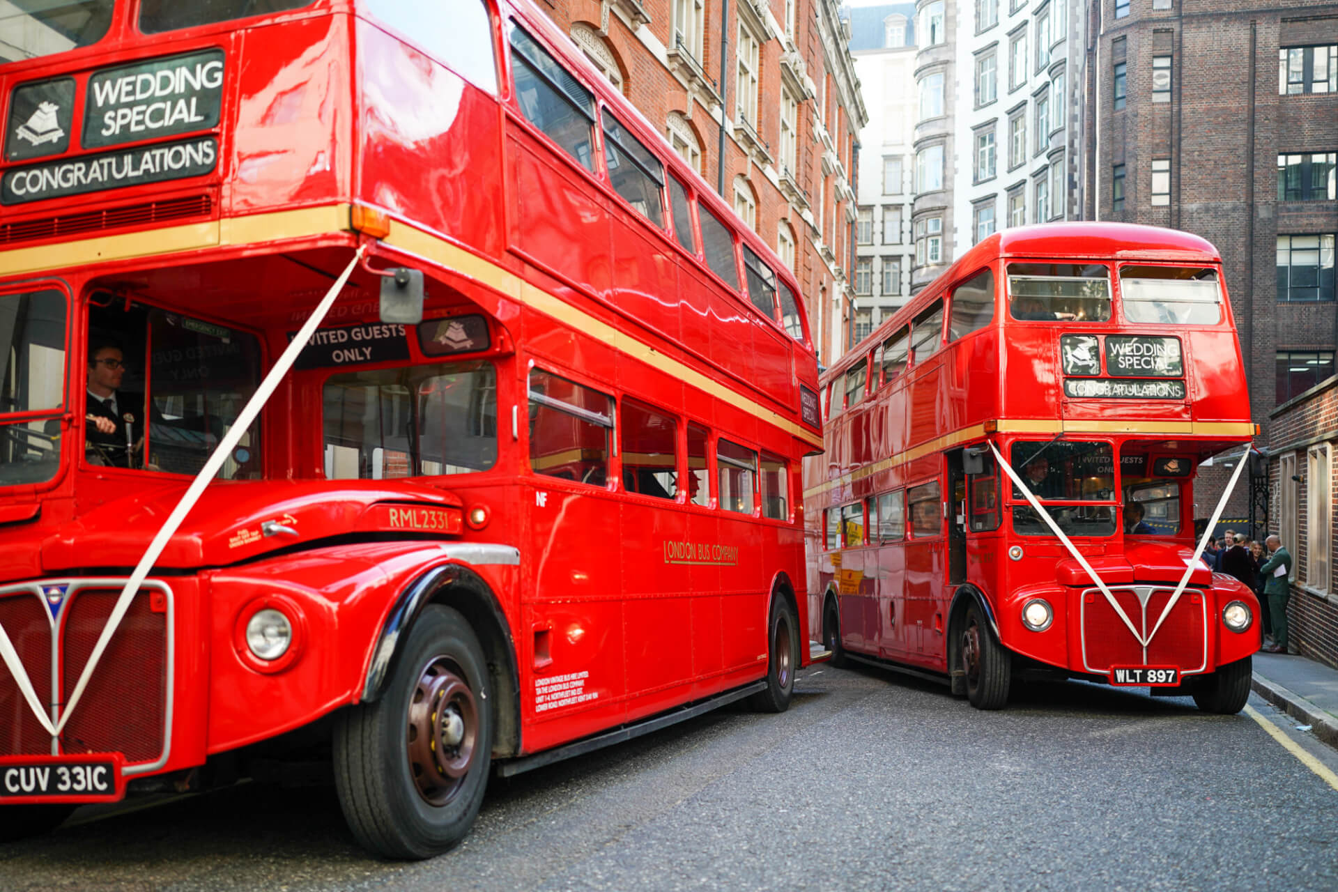 London Bus - Chauffeur Driven Service 72 Passengers