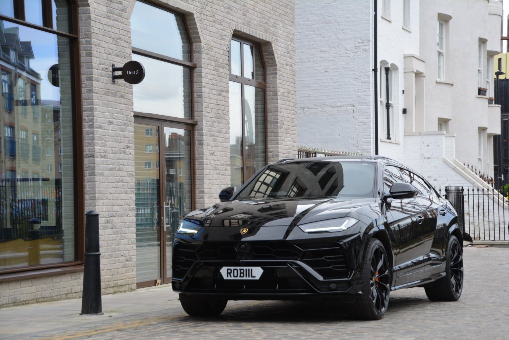 Lamborghini Urus hire Essex