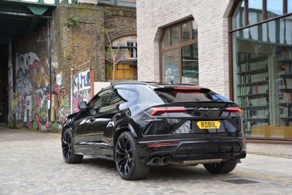 Lamborghini Urus hire Essex