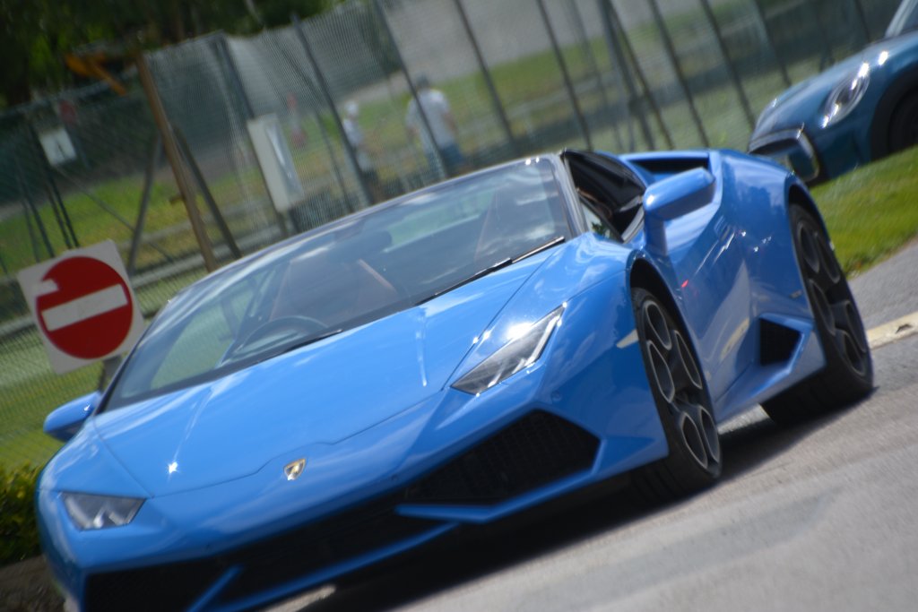 Lamborghini Huracan hire